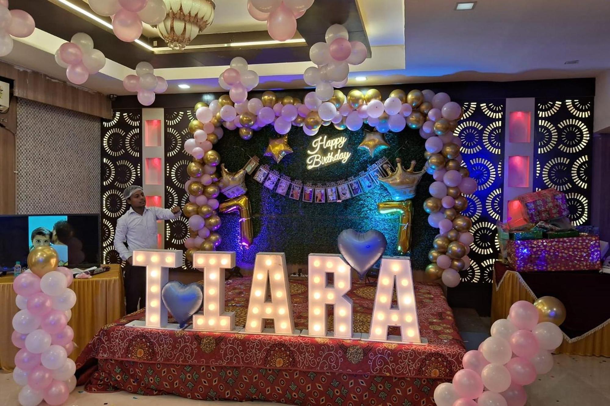 Hotel Shree Kanta Gurgáon Kültér fotó